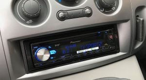Renault Scenic 2009 fitted with Pioneer DEH-X7800DAB