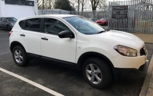 JVC KW-R520 double din stereo install Nissan Qashqai 2013