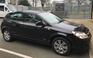 JVC KW-V235DBT Double din stereo installed in Vauxhall Astra 2009