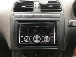 VW Polo 2011 Pioneer FH-S820DAB Install
