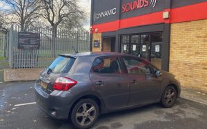 Toyota Auris 2009 fitted with a Pioneer AVH-A210BT