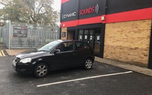 VW POLO 2008 fitted with PIONEER FH-720BT