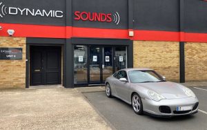 Porsche 996 2003 fitted with Pioneer DEH-S720DAB
