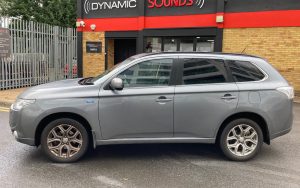 Mitsubishi Outlander 2015 Sony XAV-AX5550D, CAM-MT1-RT Installed
