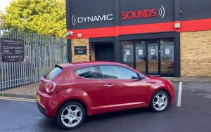 Alfa Romeo Mito 2012 fitted Sony XAV-AX1000 multimedia