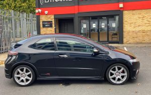 Honda Civic 2007 fitted with Sony XAV-AX3005DAB & Reversing Camera