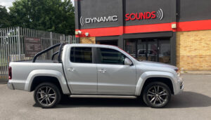 VW Amarok 2015 > Sony XAV-AX5650 Upgrade with Factory Camera Retention