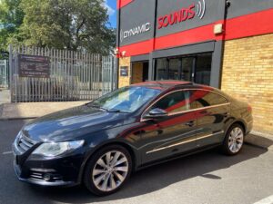 VW Passat 2009 Model fitted with Pioneer SPH-DA160DAB CarPlay Stereo