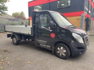 Nissan NV400 2021 model upgraded with Sony XAV-AX8150 floating screen