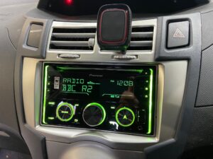 Toyota Yaris 2007 upgraded with a Pioneer FH-S720BT
