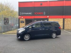 Toyota Alphard 2012 model upgraded with SPH-DA360DAB CarPlay / Android Auto stereo