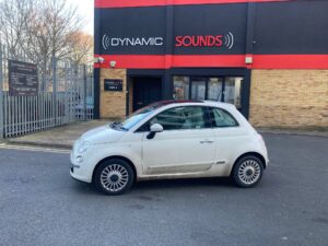 Fiat 500 2013 model upgraded with Pioneer SPH-DA160DAB CarPlay/Android Auto stereo