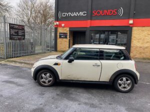 Mini R56 2013 model upgraded with Pioneer SPH-DA360DAB Wireless CarPlay stereo