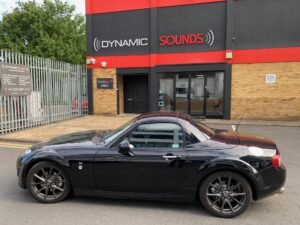 Mazda MX5 2011 model upgraded with Pioneer SPH-DA360DAB Wireless CarPlay stereo