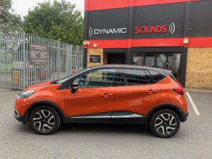 Renault Captur upgraded with Pioneer SPH-DA360DAB stereo