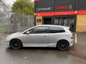 Honda Civic 2004 model upgraded with Pioneer SPH-DA160DAB CarPlay and Android Auto stereo