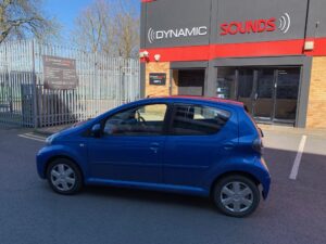 Alpine UTE-200BT Installed in for Toyota Aygo 2010