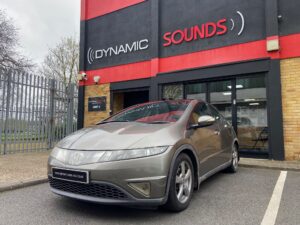 Honda Civic FN2 2005 Makeover with Sony XAV-AX5650 & Kenwood CMOS-230 Reversing Camera