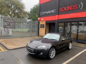 Mazda MX5 2011 model upgraded with Pioneer SPH-DA160DAB CarPlay stereo