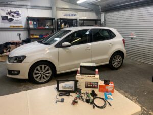 VW Polo 2010 model upgraded with a Pioneer SPH-DA160DAB CarPlay/Android Auto stereo & Dash Cam