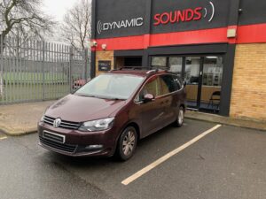 VW Sharan 2018 model upgraded with Pioneer AVH-Z5200DAB Carplay stereo