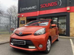 Toyota Aygo 2011 Upgraded with Pioneer SPH-DA160DAB CarPlay Stereo.