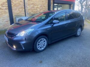 Toyota Prius Plus 2012 model Upgraded with the Pioneer SPH-DA77DAB CarPlay stereo