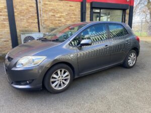 Toyota Auris 2009 model Upgraded with a JVC KW-M785DBW stereo