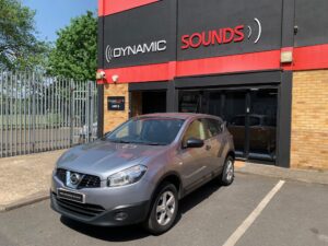 Nissan Qashqai 2010 model upgraded with the Pioneer SPH-DA77DAB Wireless CarPlay Stereo