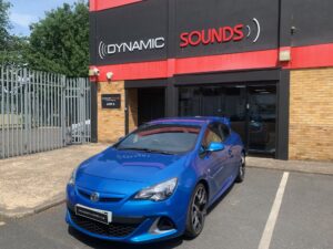 Vauxhall Astra 2014 model upgraded with Kenwood DMX6523DABS CarPlay Stereo & Kenwood Reverse Camera