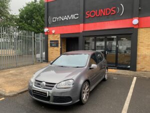 VW Golf 2008 model upgraded with Pioneer SPH-DA77DAB Wireless CarPlay Stereo