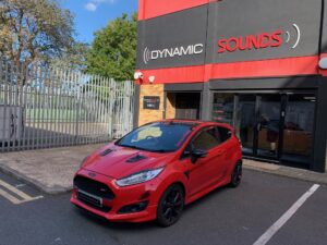 Ford Fiesta 2016 Upgraded with Pioneer SPH-DA77DAB CarPlay Stereo