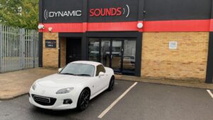 Mazda MX-5 2013 Upgraded with Pioneer SPH-DA77DAB CarPlay Stereo & Reverse camera